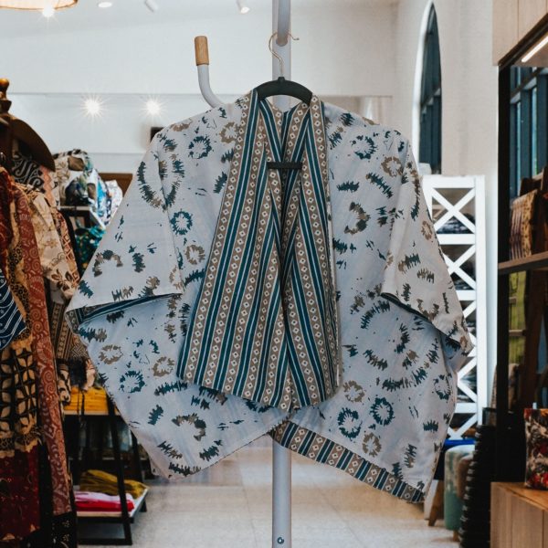 Cardigan Batik Nah Gee - Image 6