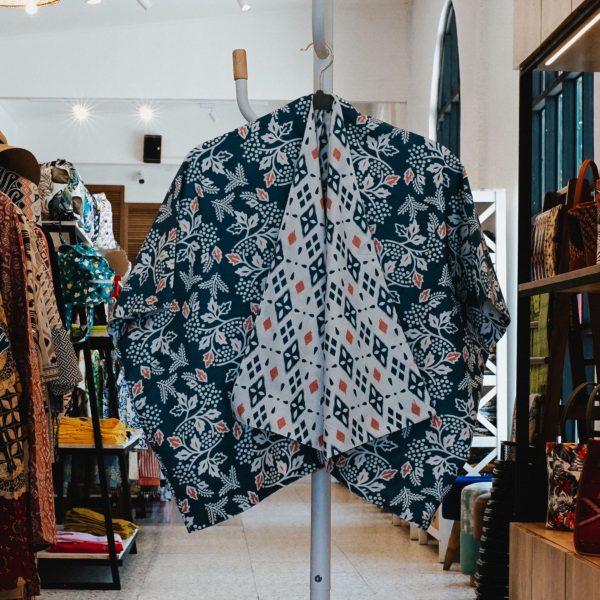 Cardigan Batik Nah Gee - Image 4