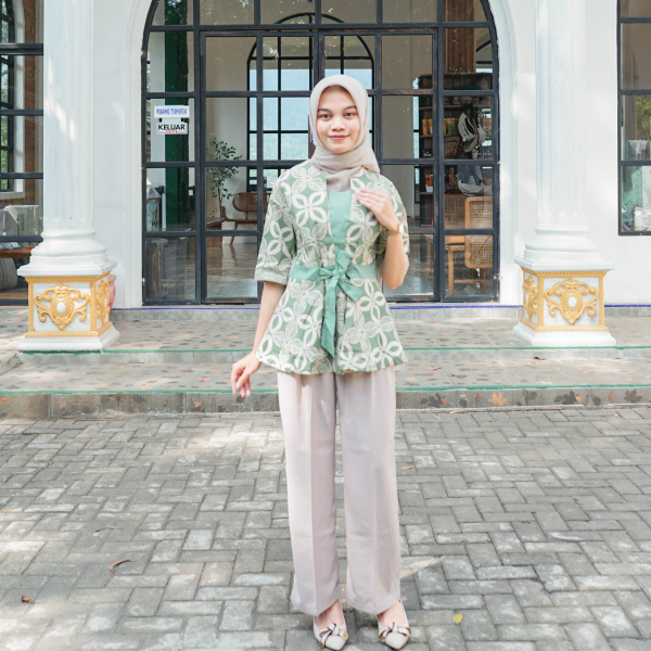 Batik Kawung Wanita Lengan 3/4 - Image 11