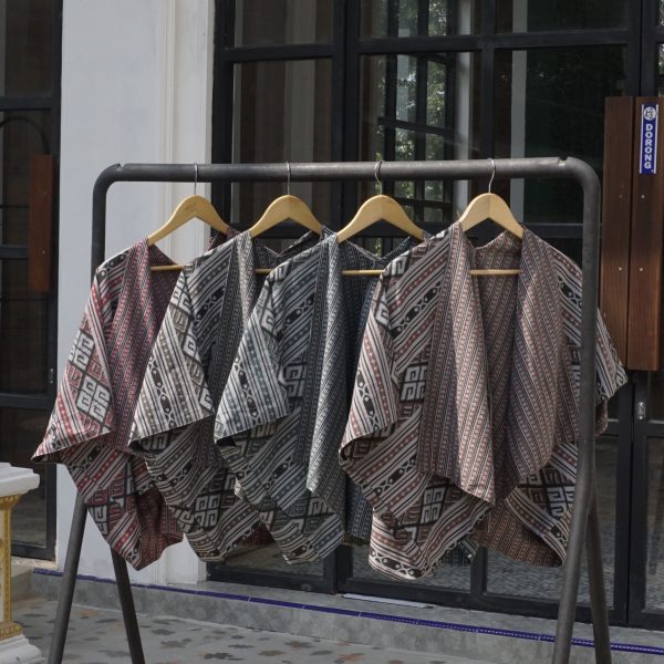 Cardigan Batik Nah Gee - Image 9