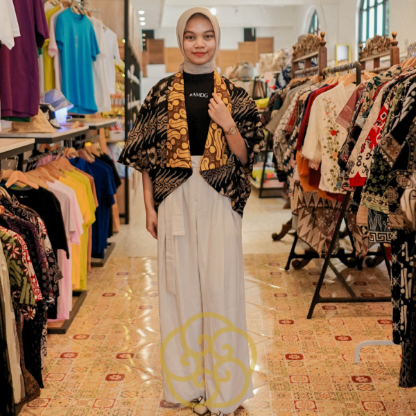 Cardigan Nah Gee Season Desember - Image 4