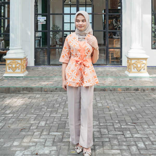Batik Kawung Wanita Lengan 3/4 - Image 5