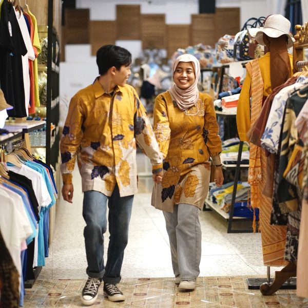 Batik Sarimbit Kuning Pria/Wanita