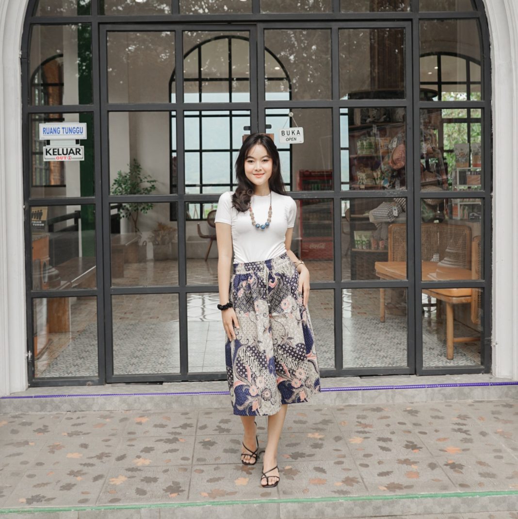 Celana Batik Wanita Santai Katun Stretch - koleksi Batik, Batik Wanita, Celana