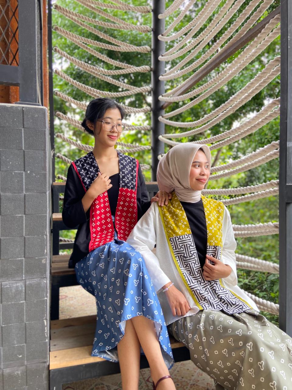 Batik Wanita – Ratih Outer Batik Kawung Linen Premium