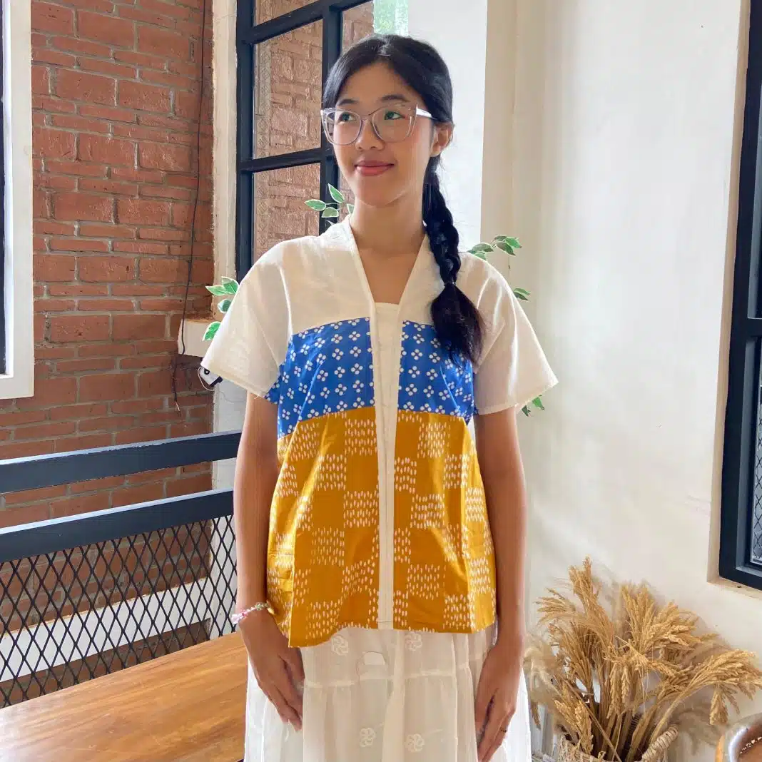 Batik Wanita - Larasati Blouse Linen - koleksi Batik, Batik Wanita