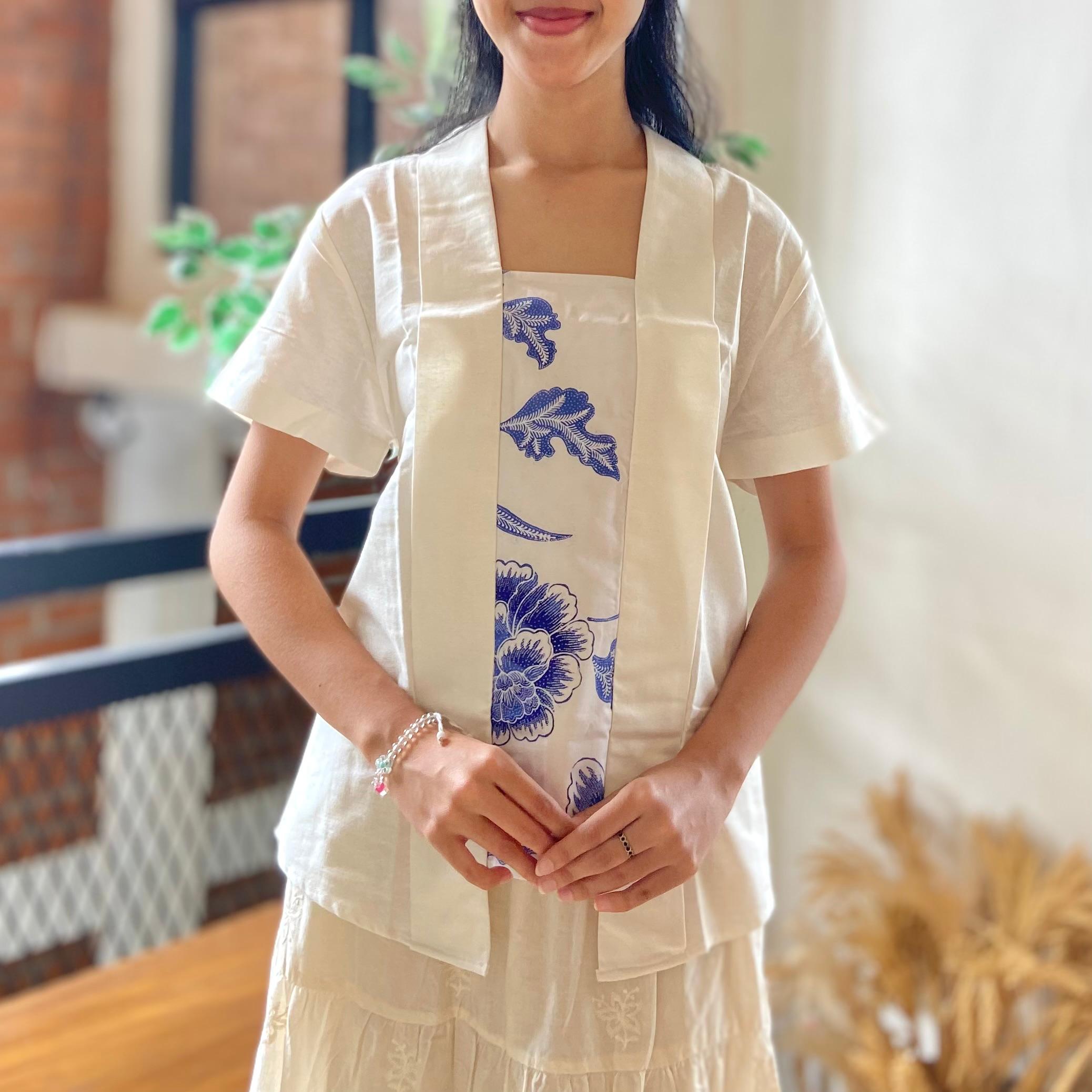 Batik Wanita - Asmita Blouse Kutubaru Batik Linen