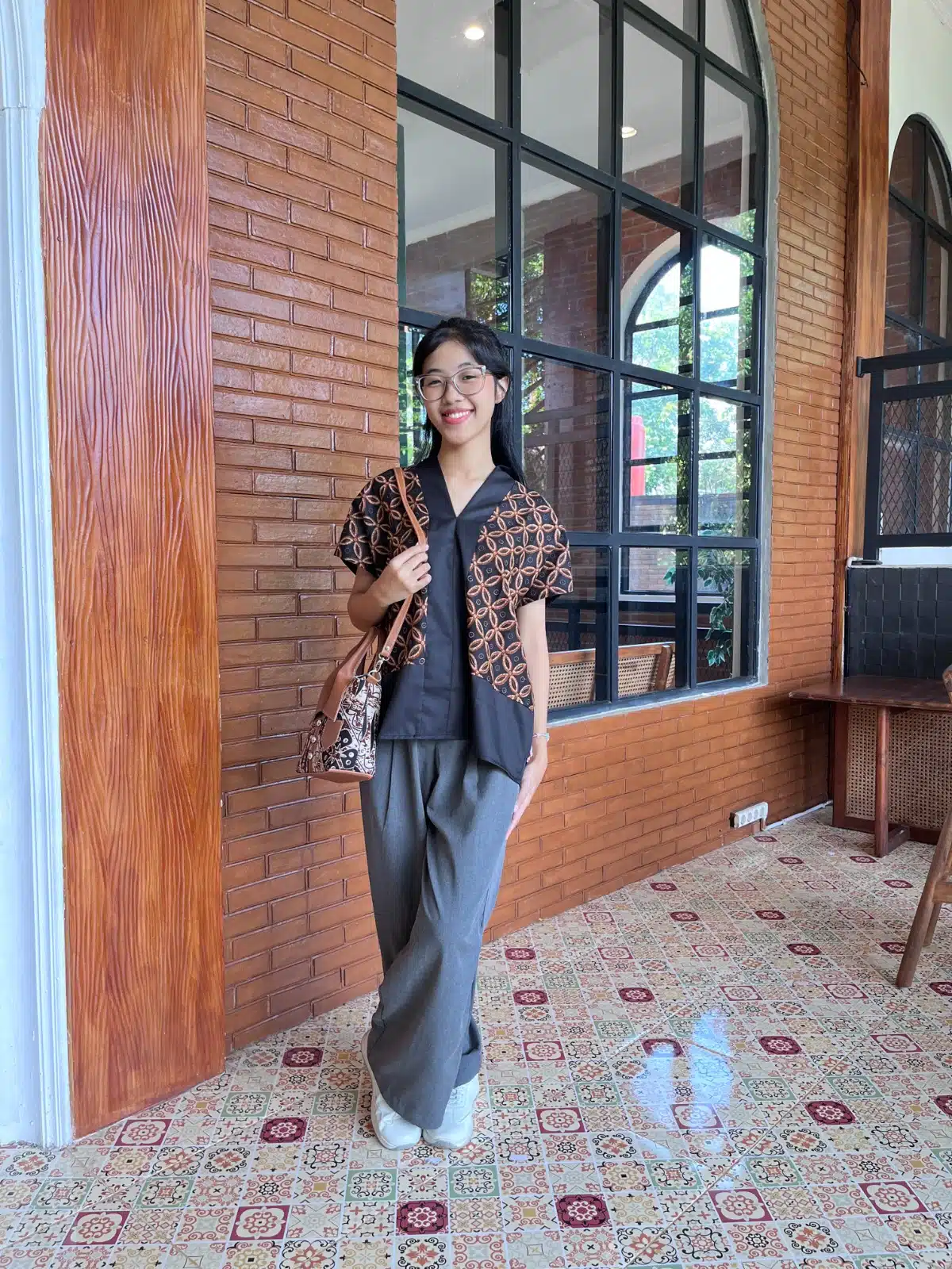 Blouse Batik - Laksmi Blouse Batik Kawung Sogan