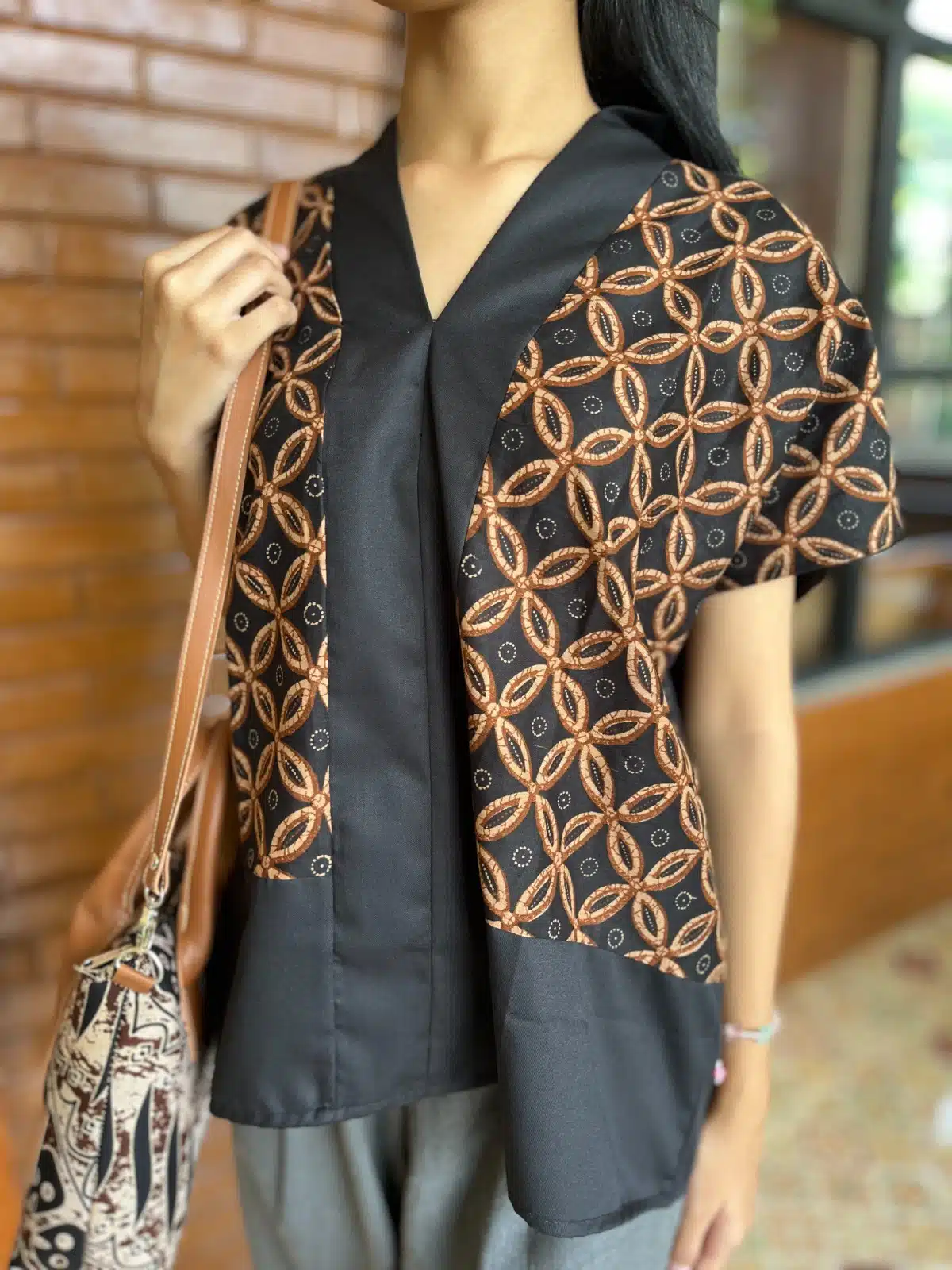 Blouse Batik - Laksmi Blouse Batik Kawung Sogan